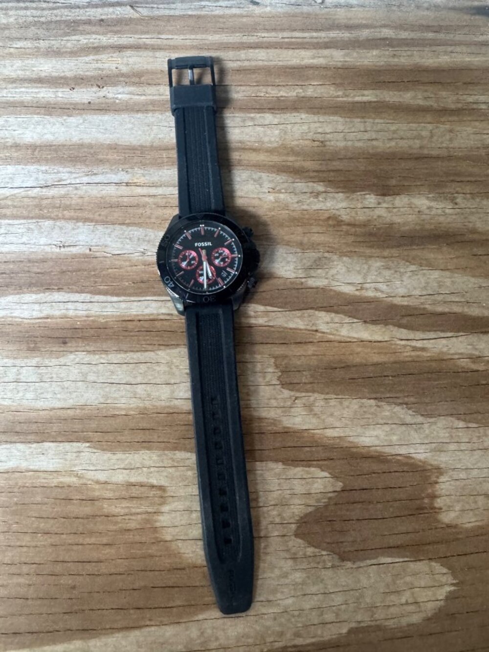 Fossil Mens Retro Traveler CH2874 Chronograph Watch New Battery Black Red - Picture 2 of 6